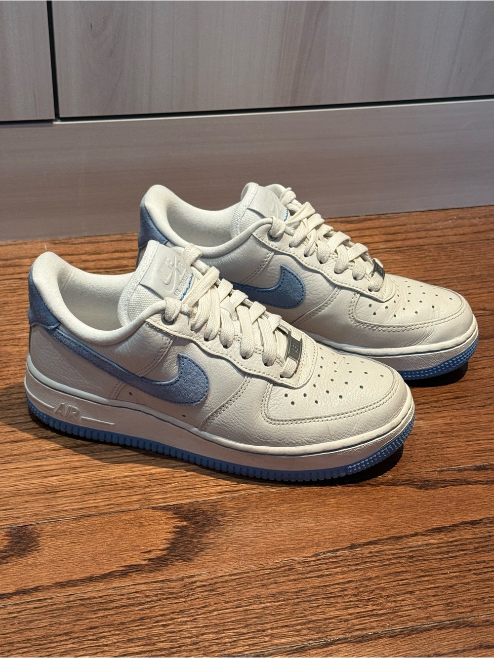 Nike Women's White and Light Blue Low-Top Sneakers
